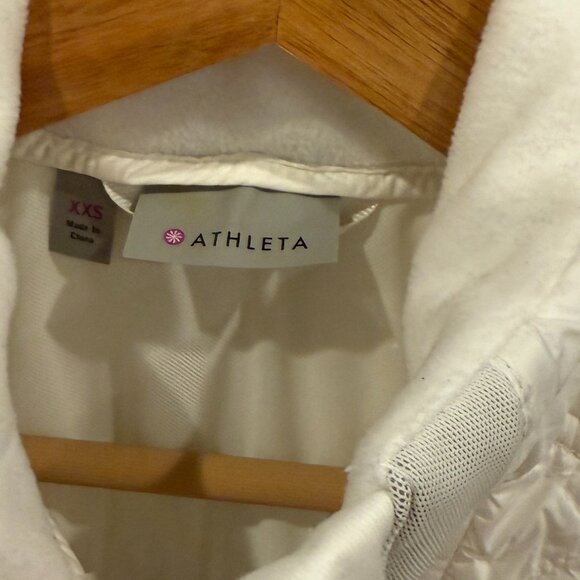 Athleta Rock Springs Vest - Picture 3 of 4